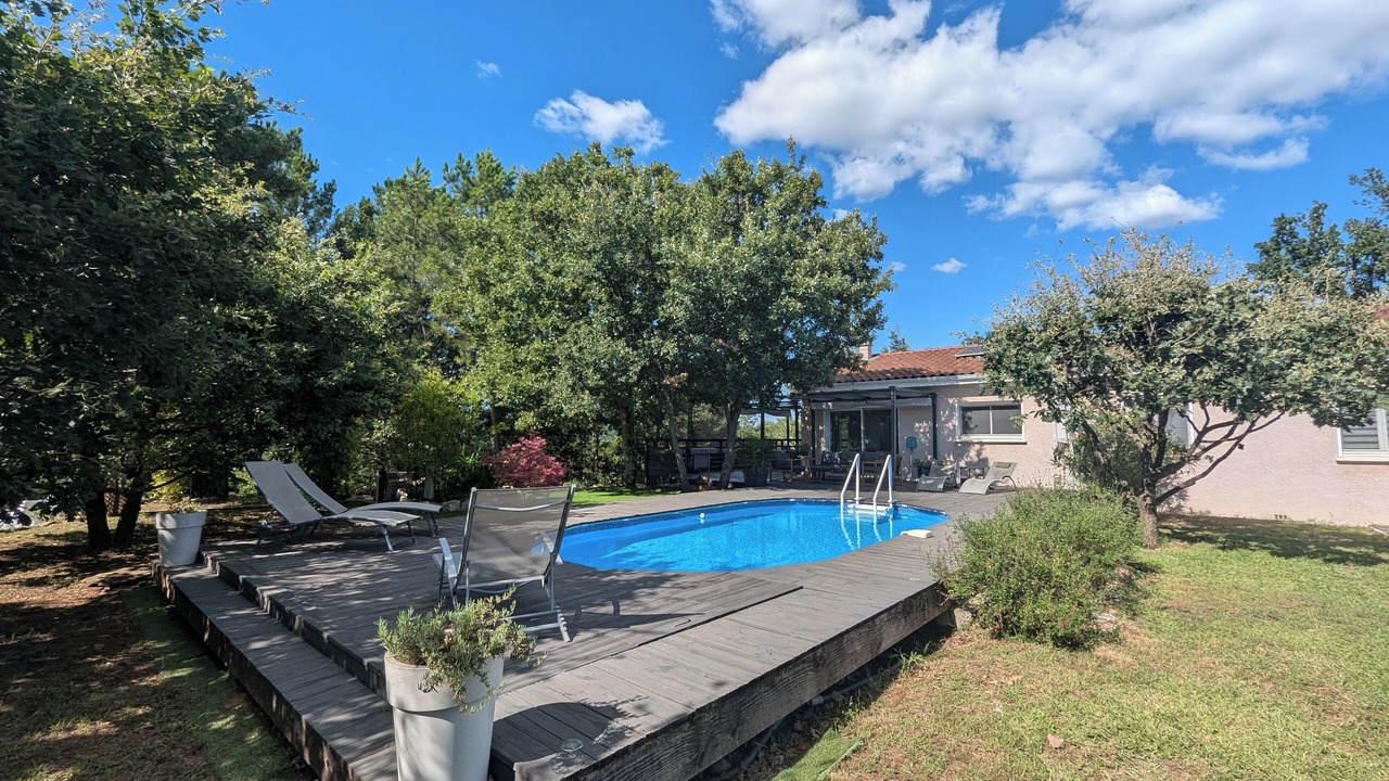 Photo of Outdoor in Joyeuse