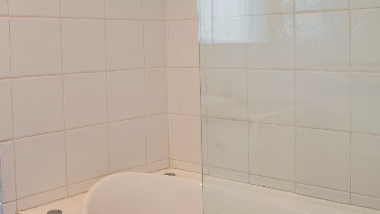 Photo of Bathroom in Ventnor