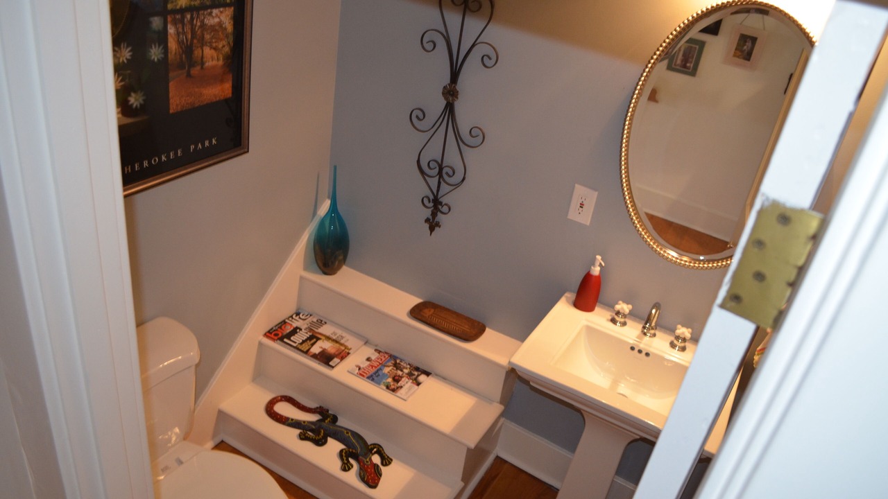 Photo of Bathroom in Cherokee Triangle