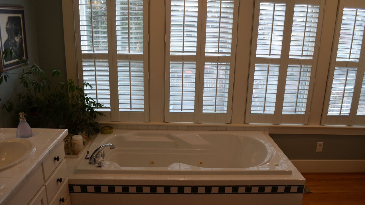 Photo of Bathroom in Cherokee Triangle