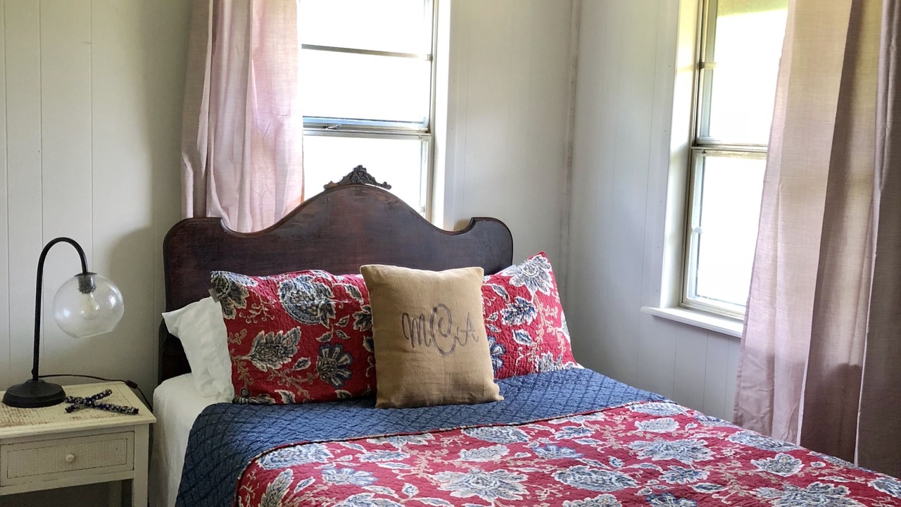 Photo of Bedroom in Springville