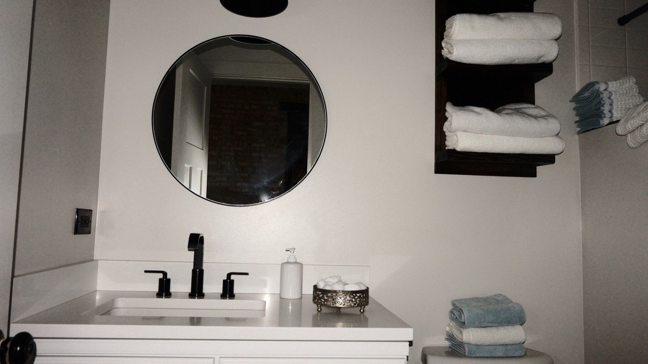 Photo of Bathroom in Rogers Park