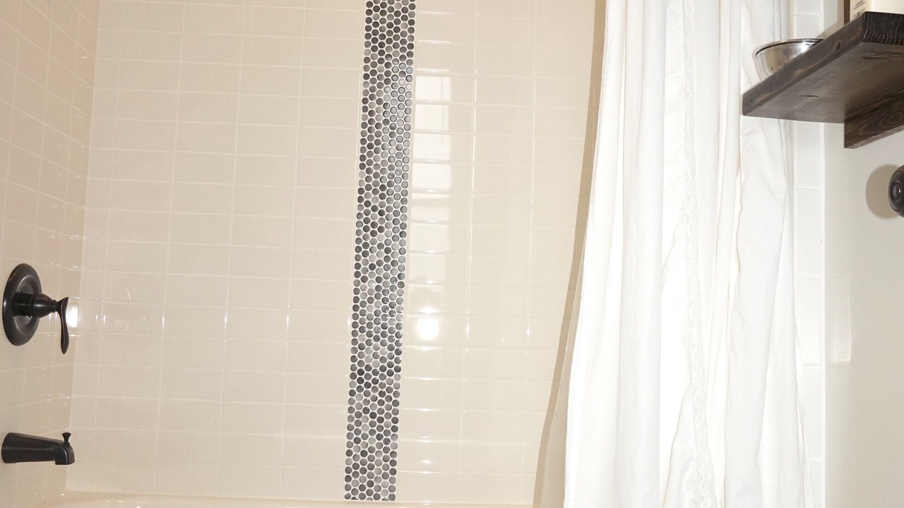 Photo of Bathroom in Rogers Park