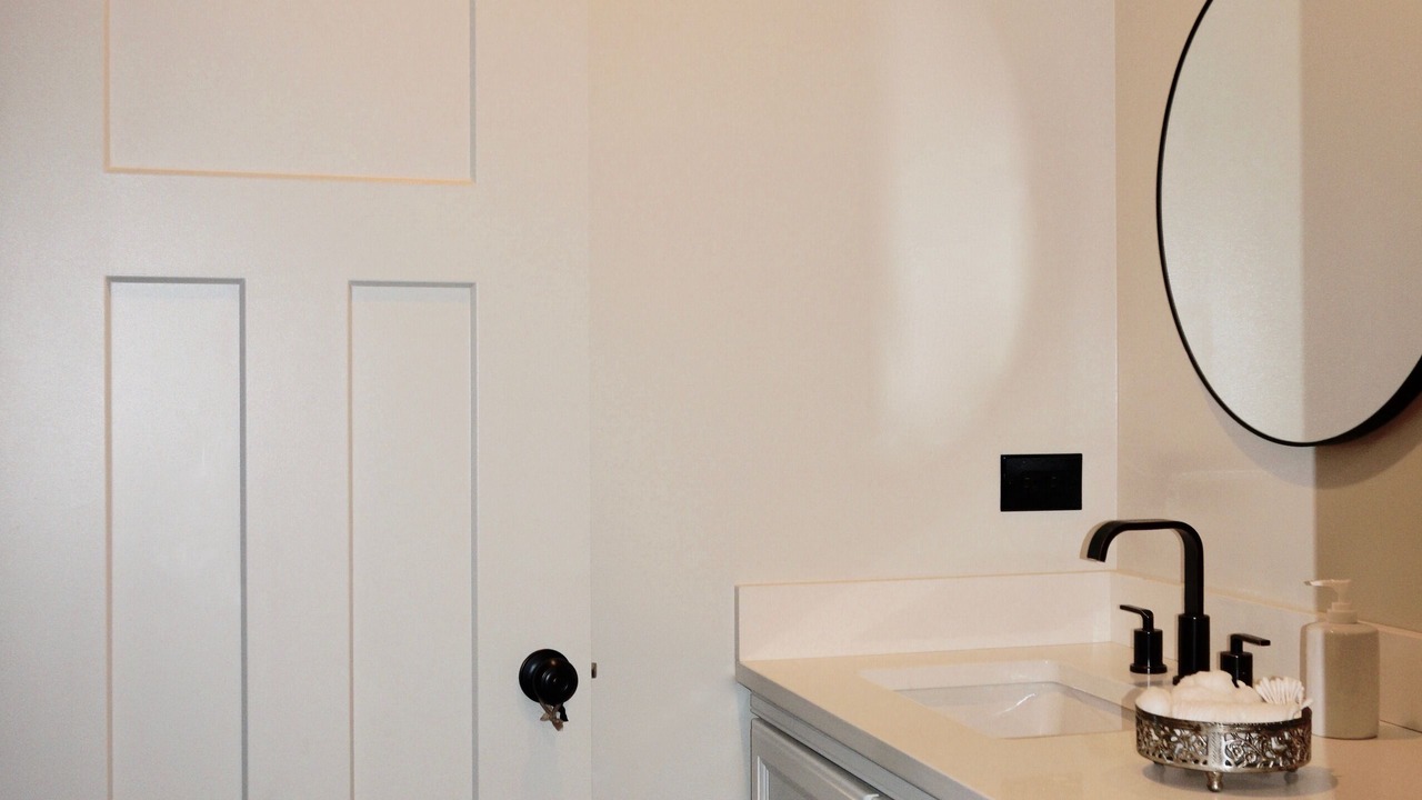 Photo of Bathroom in Rogers Park