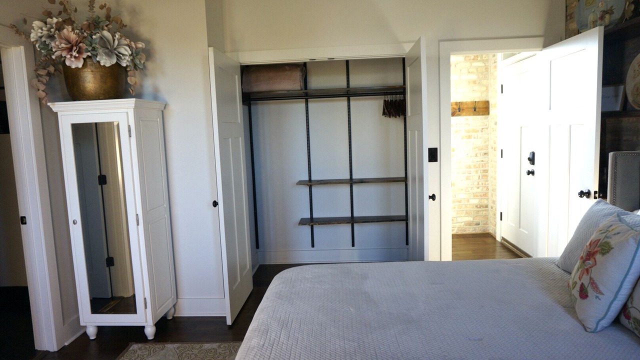 Photo of Bedroom in Rogers Park