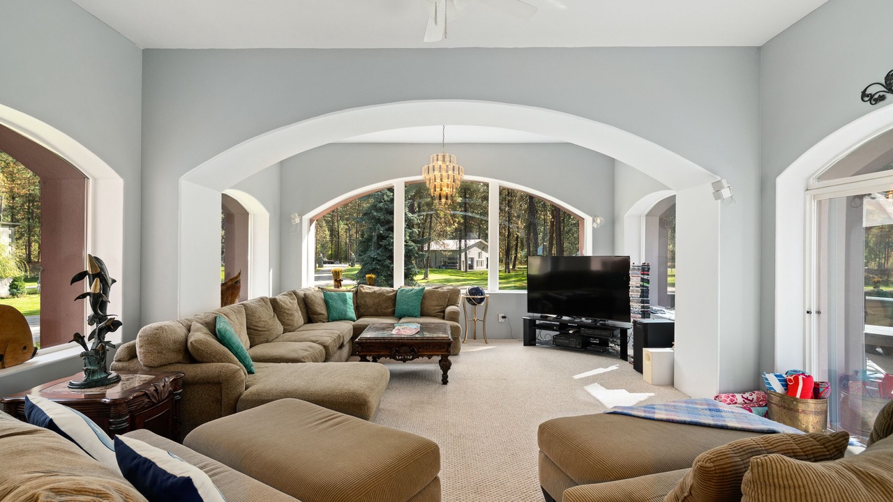 Photo of Livingroom in Evans