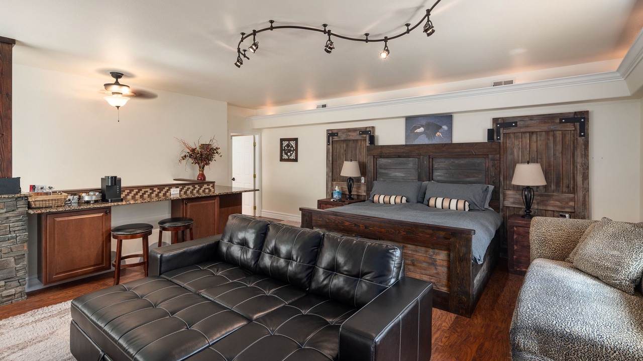 Photo of Others in Evans