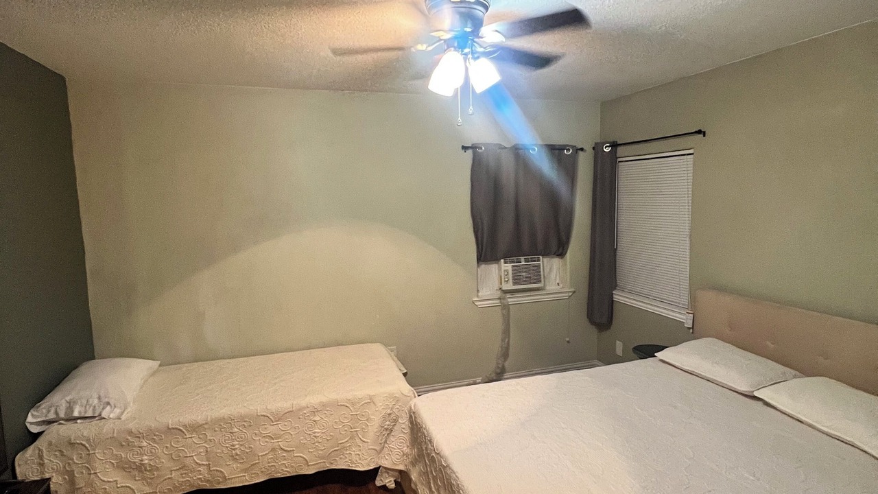 Photo of Bedroom in Oak Cliff