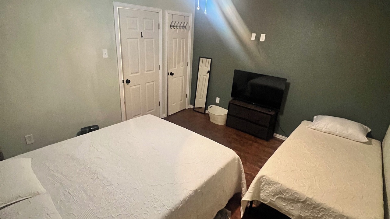 Photo of Bedroom in Oak Cliff