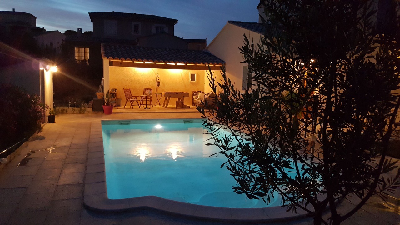 Photo of Outdoor in Tavel