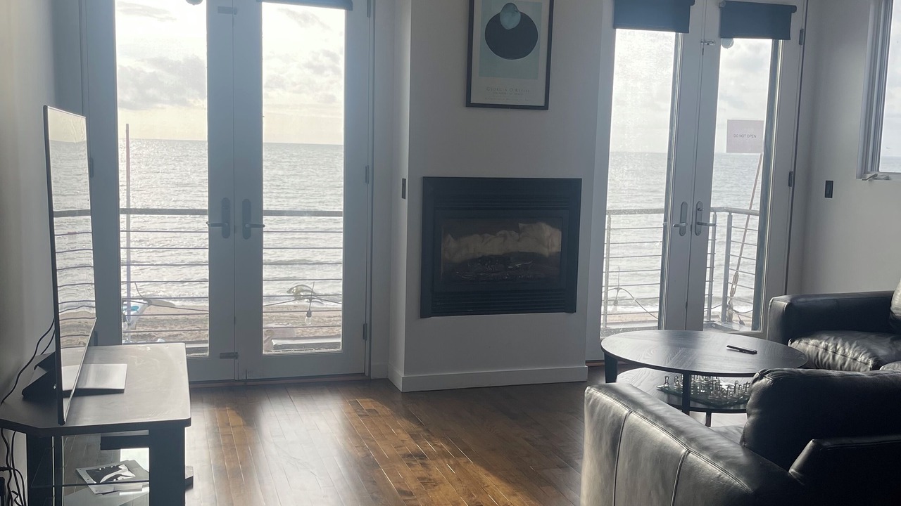 Photo of Livingroom in Milford