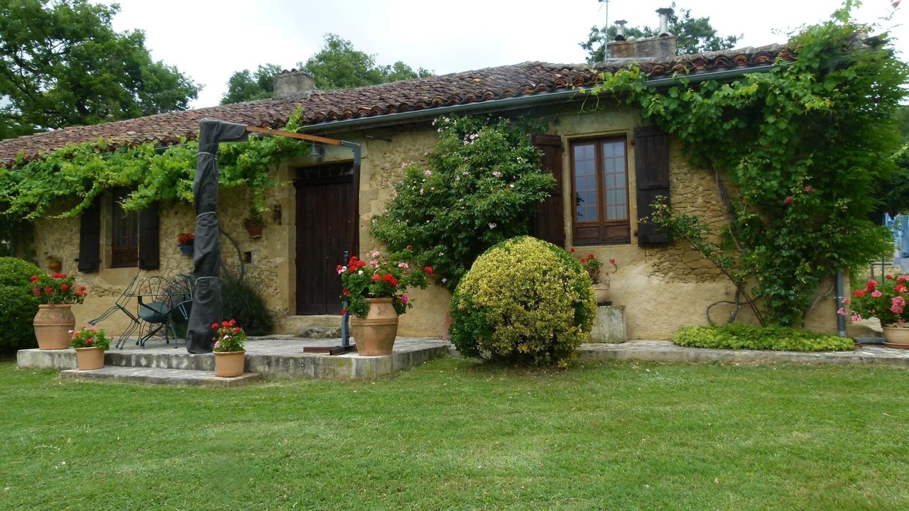 Photo of Outdoor in Ornezan