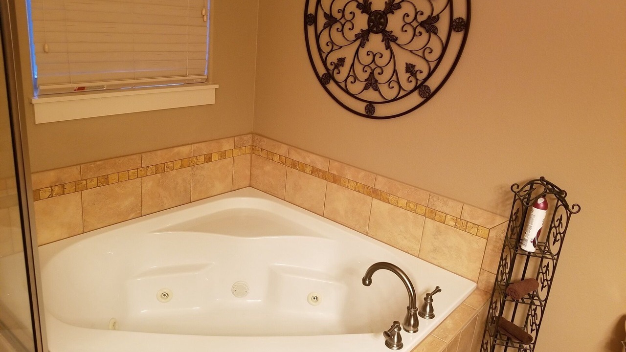Photo of Bathroom in Roads End