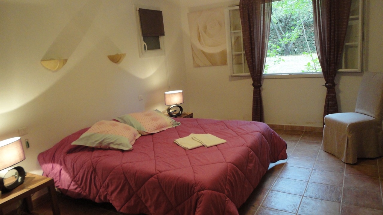 Photo of Bedroom in Saint-Jean-de-Valeriscle