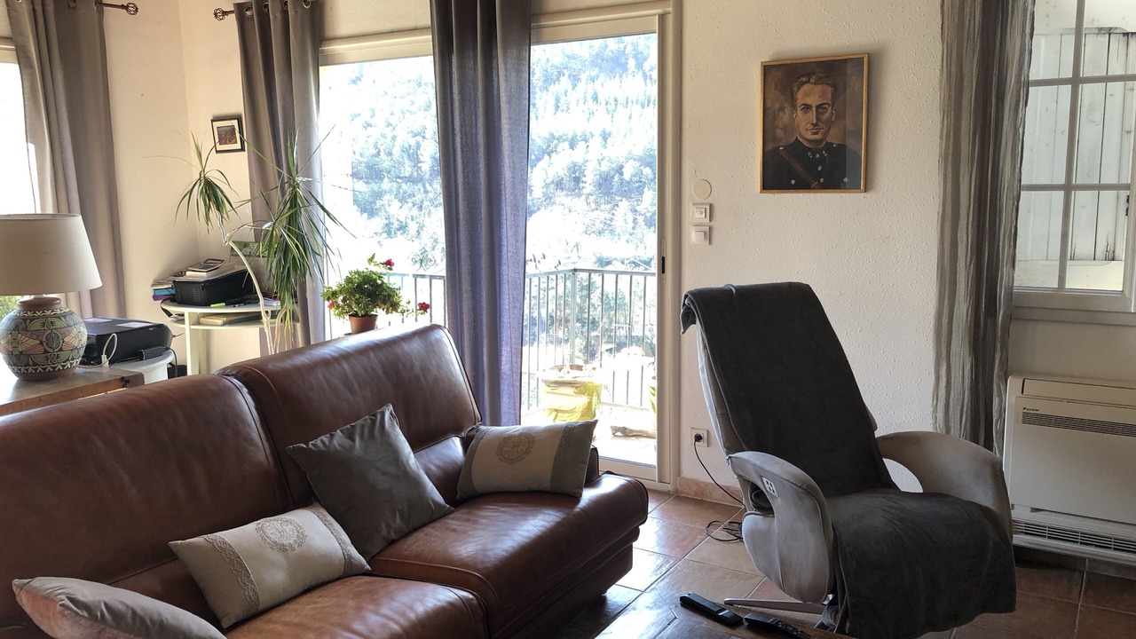 Photo of Livingroom in Saint-Jean-de-Valeriscle