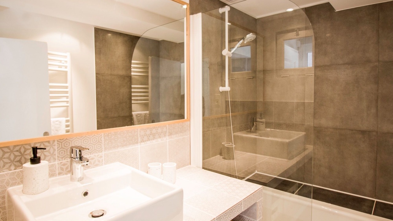 Photo of Bathroom in Toulouse City-Centre