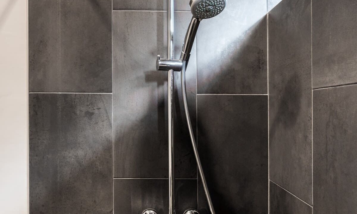 Photo of Bathroom in Greater South River City