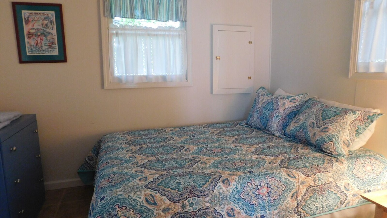 Photo of Bedroom in Cayuga