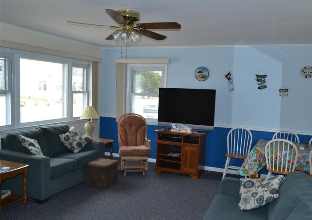 Photo of Others in Ship Bottom