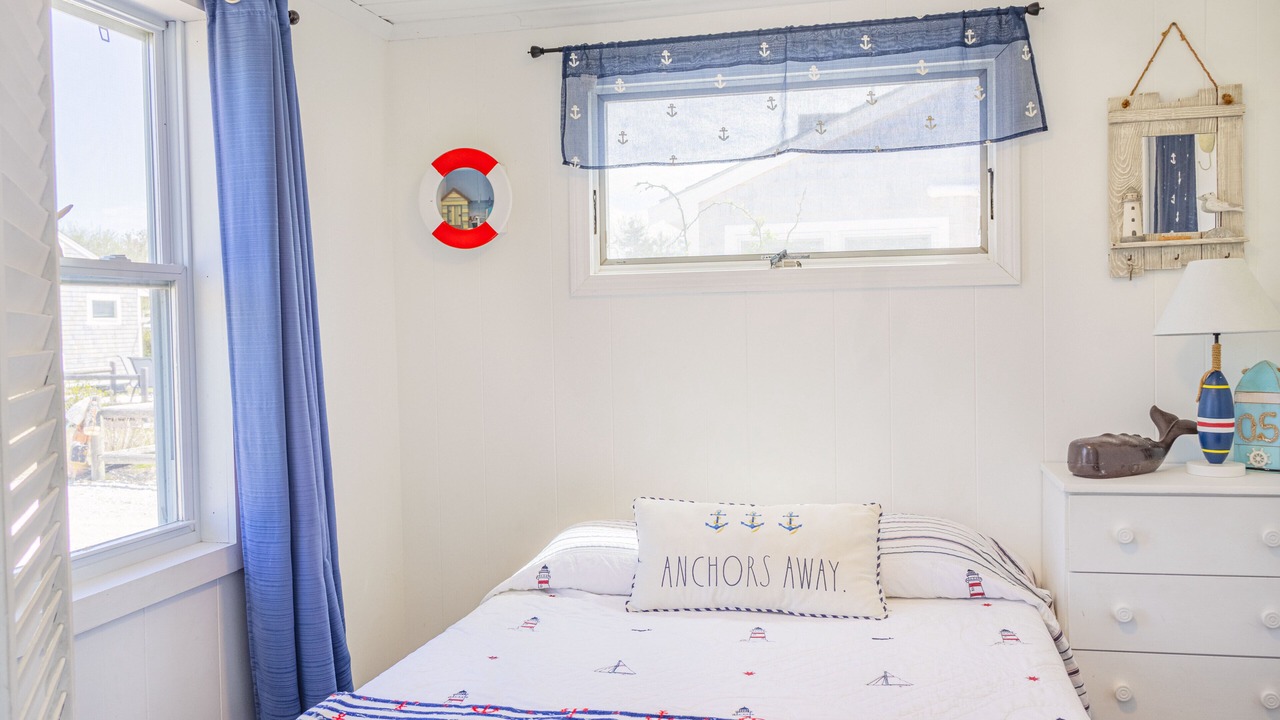 Photo of Bedroom in East Sandwich