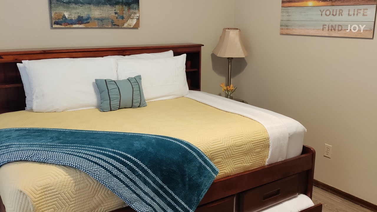 Photo of Bedroom in Chisholm Creek