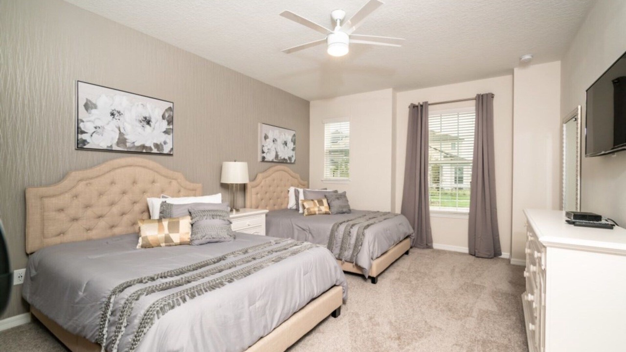 Photo of Bedroom in Bay Lake