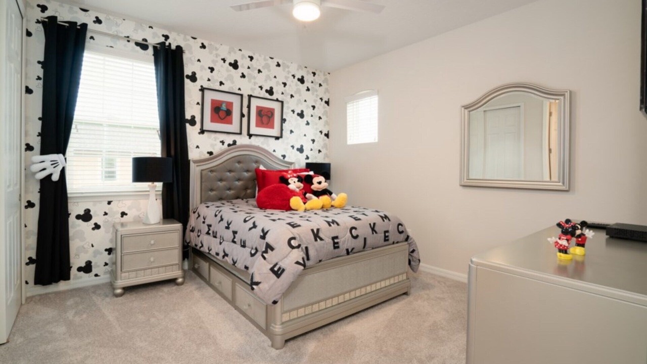 Photo of Bedroom in Bay Lake