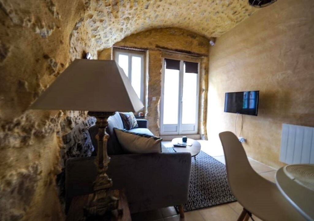 Photo of Livingroom in Saint-Andre-de-Roquepertuis