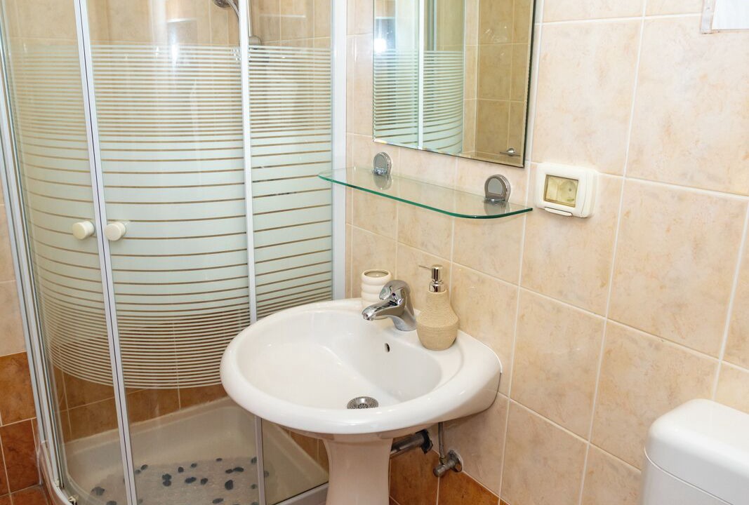 Photo of Bathroom in Matohanci