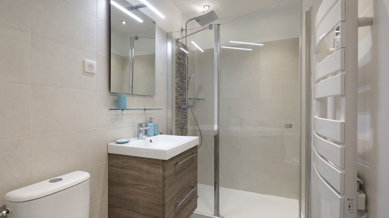 Photo of Bathroom in Saint-Helier