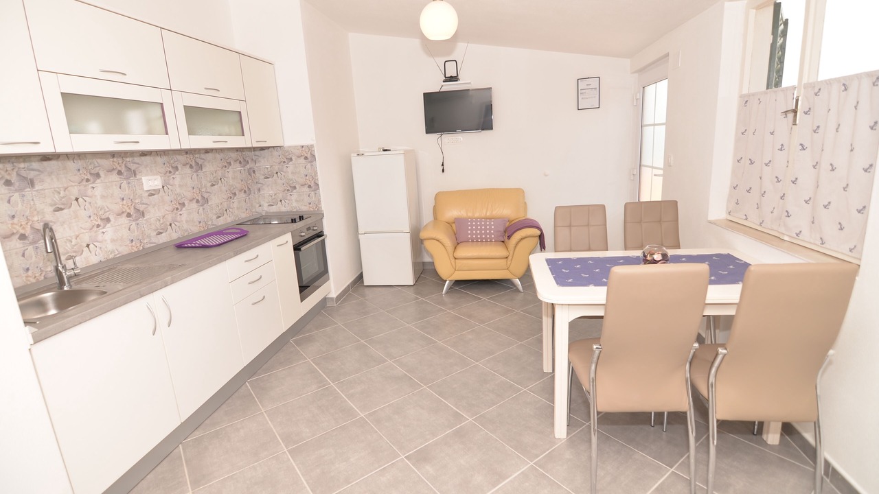 Photo of Livingroom in Tkon