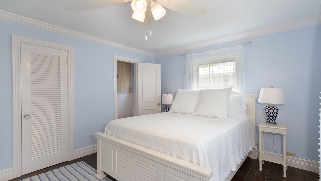 Photo of Bedroom in Lake Ida Shores