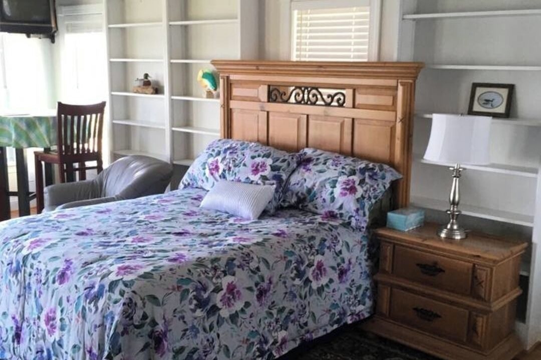 Photo of Bedroom in Colington