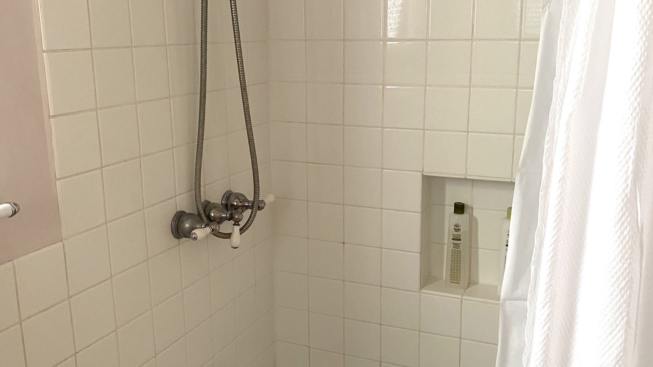 Photo of Bathroom in Canada de los Alamos