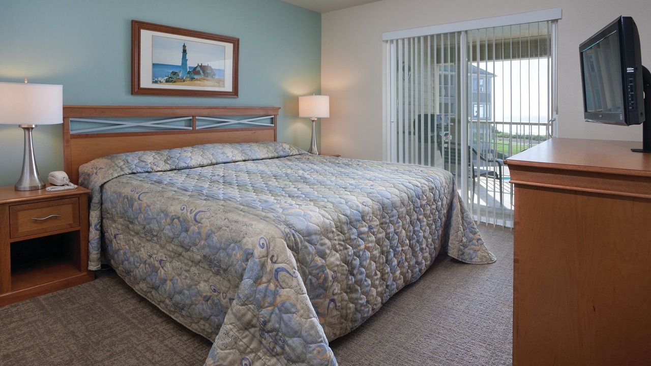 Photo of Bedroom in Gleneden Beach