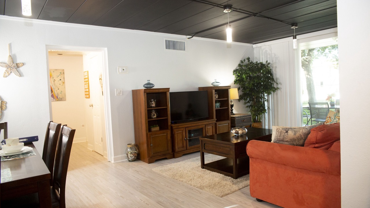 Photo of Livingroom in Fort Walton Beach