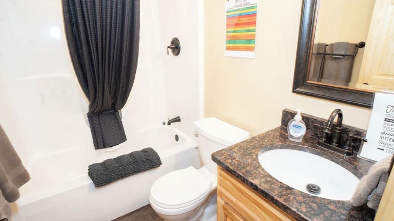 Photo of Bathroom in Attica