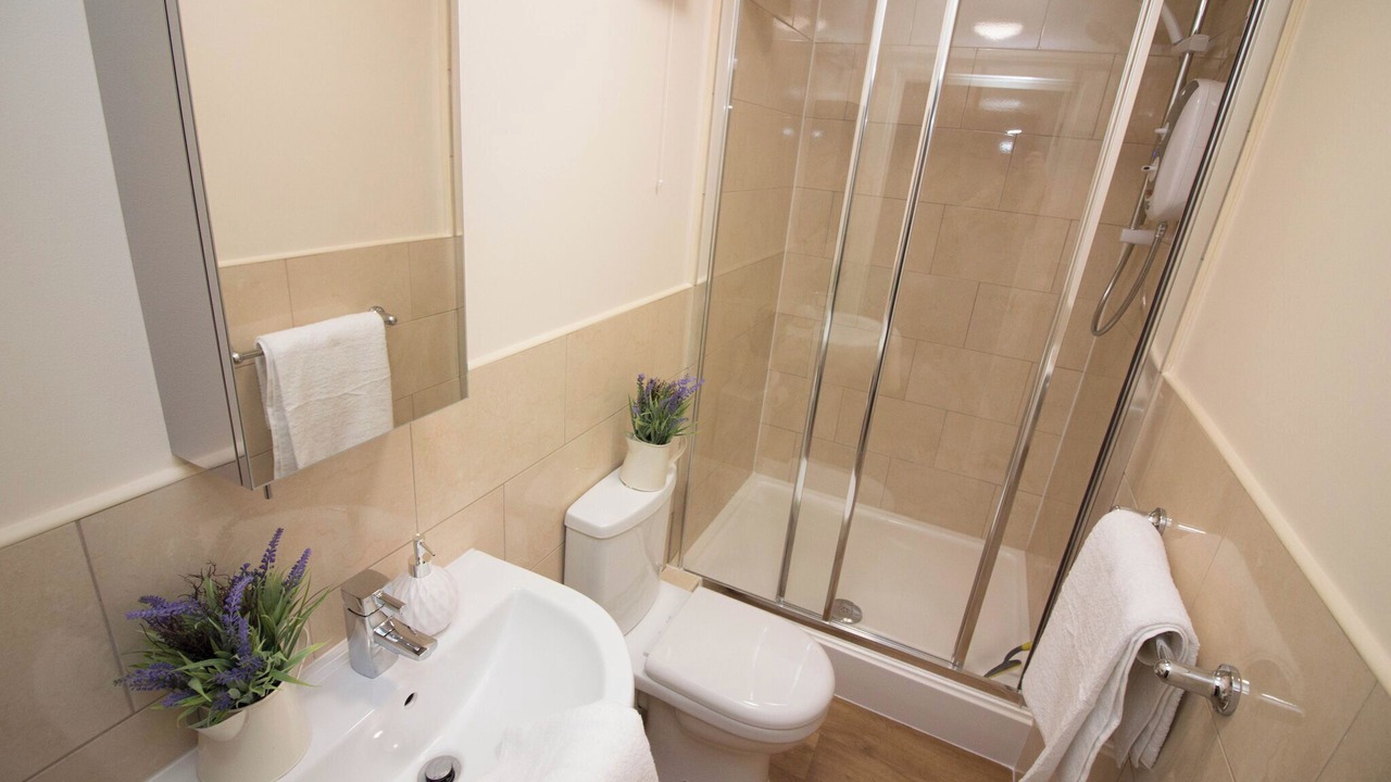 Photo of Bathroom in Southampton City Centre