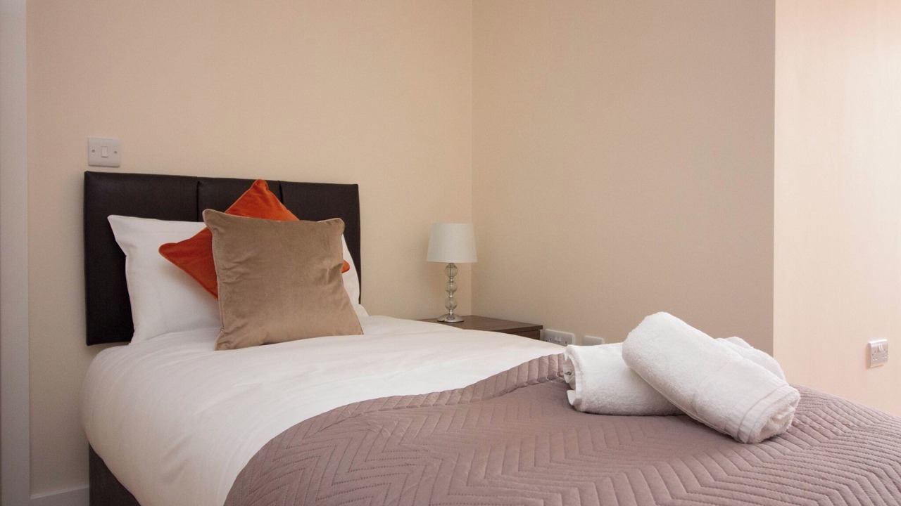 Photo of Bedroom in Southampton City Centre