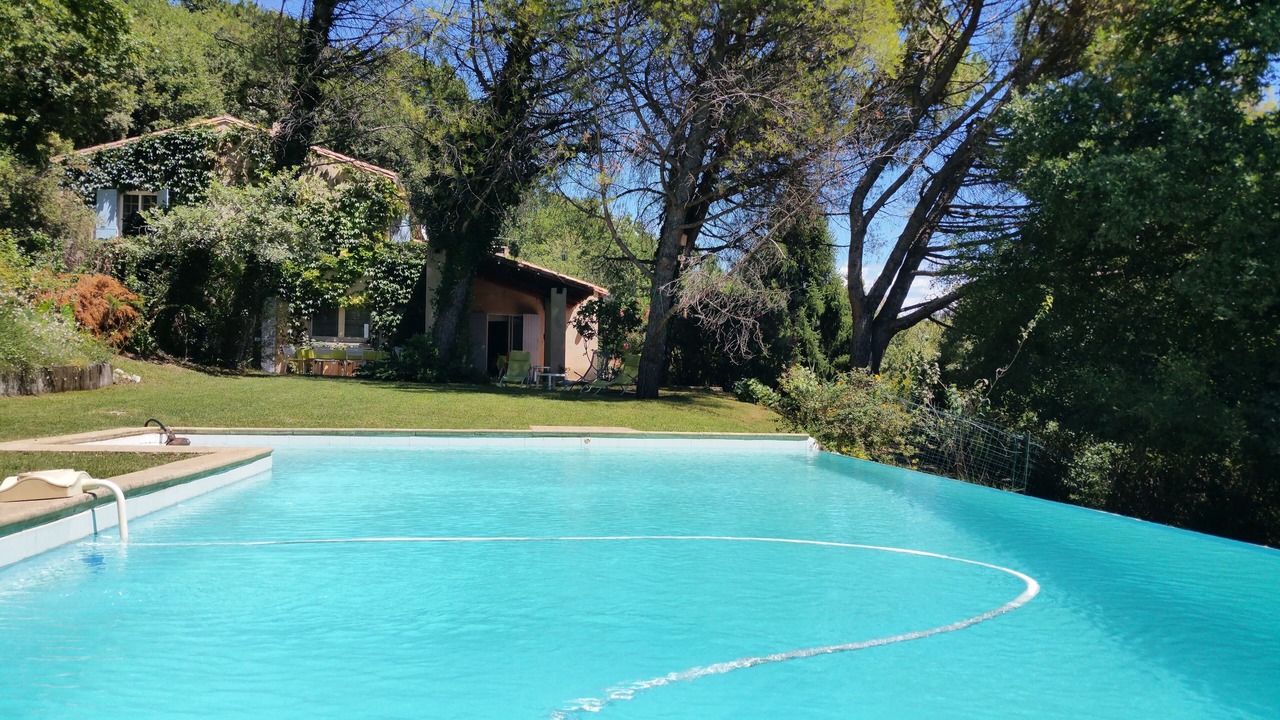 Photo of Outdoor in Savasse