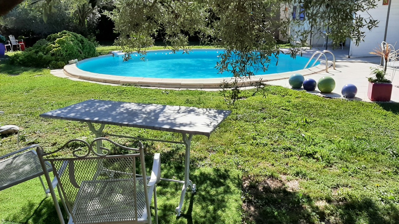 Photo of Outdoor in Jonquieres