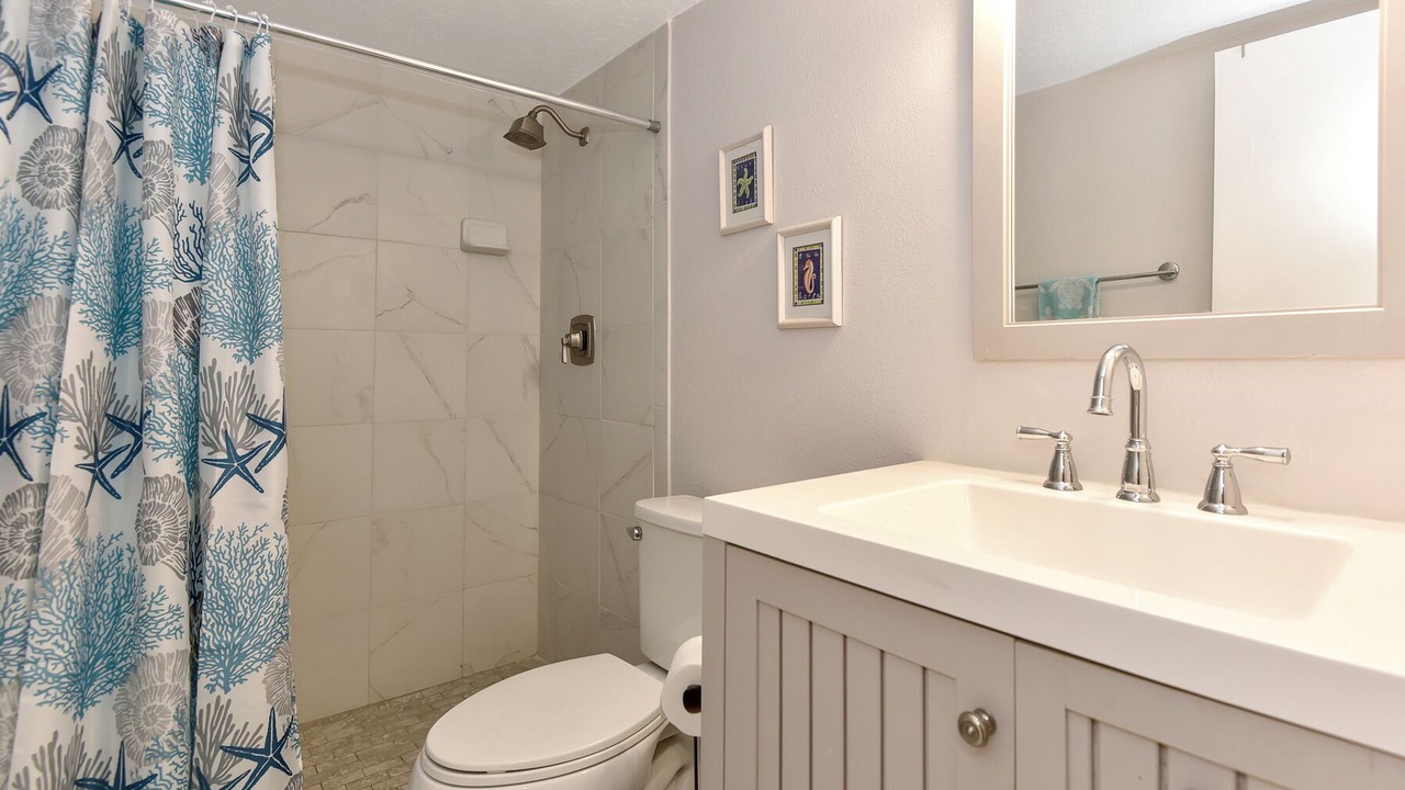 Photo of Bathroom in Breakers
