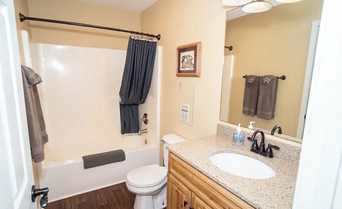 Photo of Bathroom in Attica