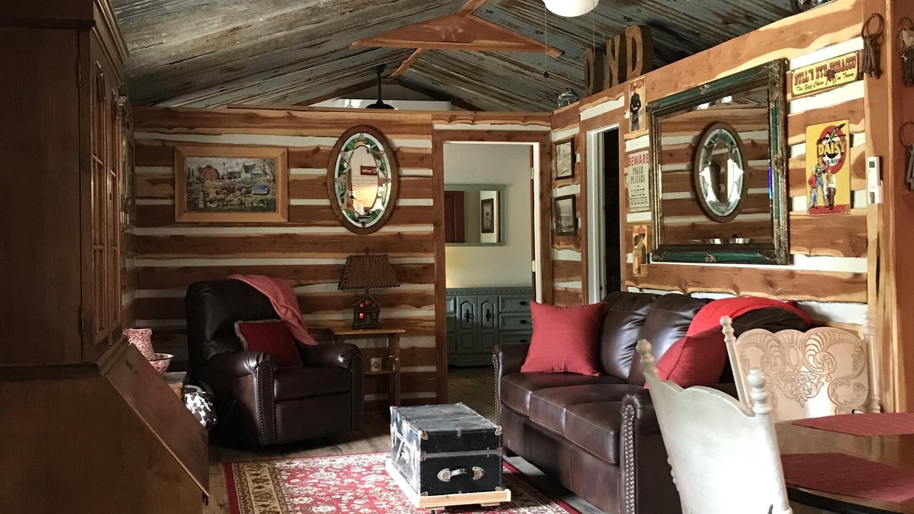 Photo of Livingroom in Grand Saline
