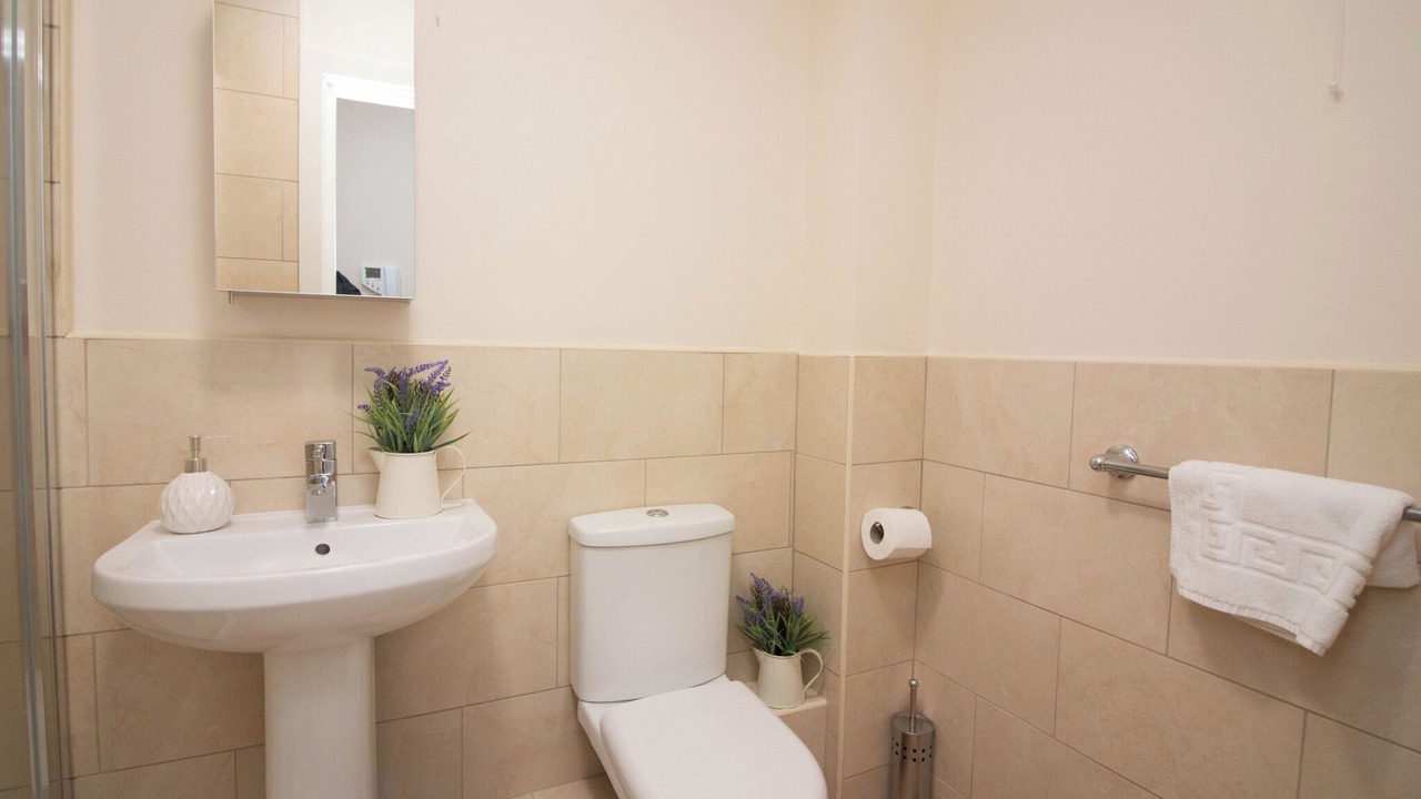 Photo of Bathroom in Southampton City Centre