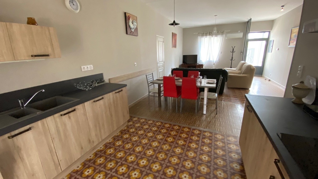 Photo of Livingroom in Caux
