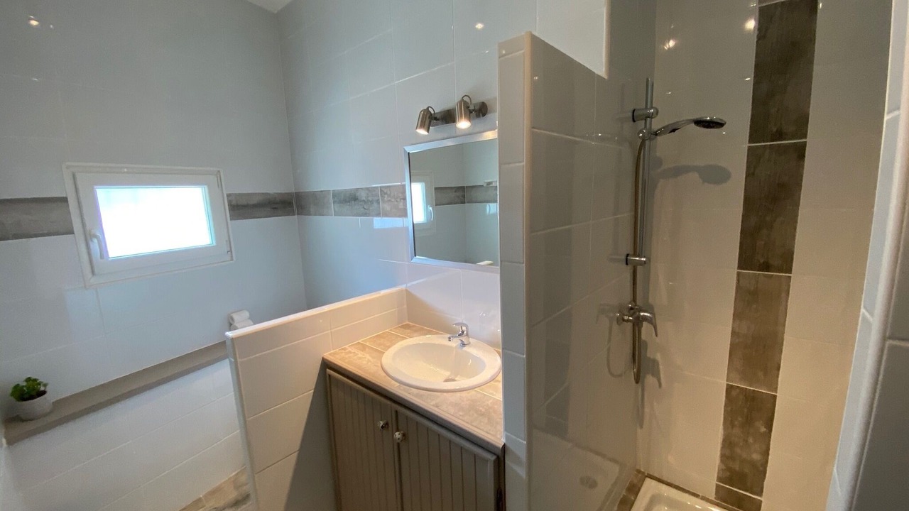 Photo of Bathroom in Caux