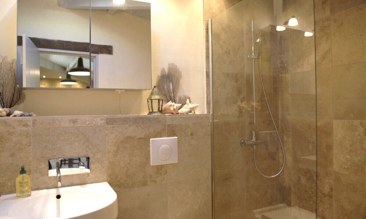 Photo of Bathroom in Saint-Orens-Pouy-Petit