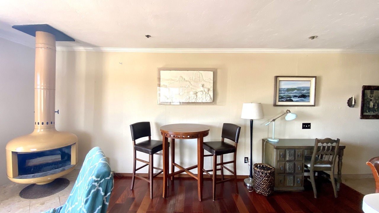 Photo of Livingroom in Ocean Beach