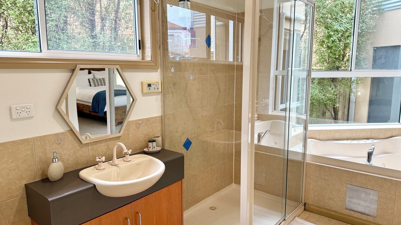 Photo of Bathroom in Torquay